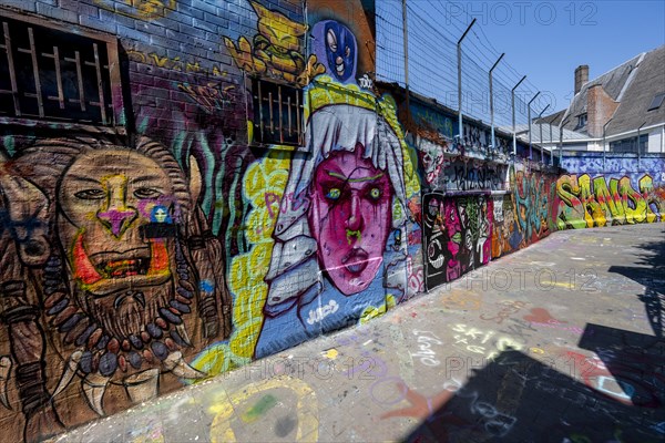 Graffiti alley in Ghent