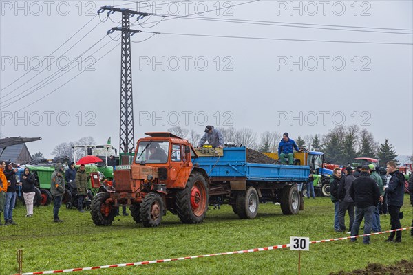 Tractor Pulling