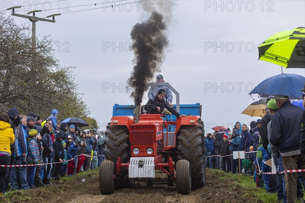 Tractor Pulling