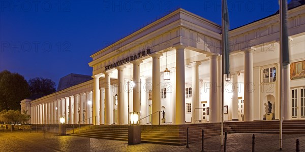 Hessian State Theatre in the Evening