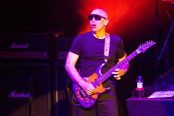 Joe Satriani live on stage