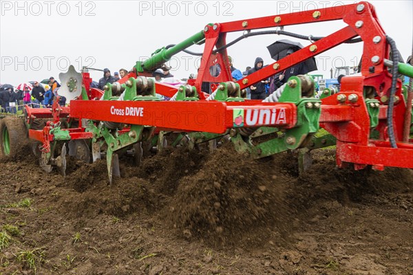 Tractor Pulling