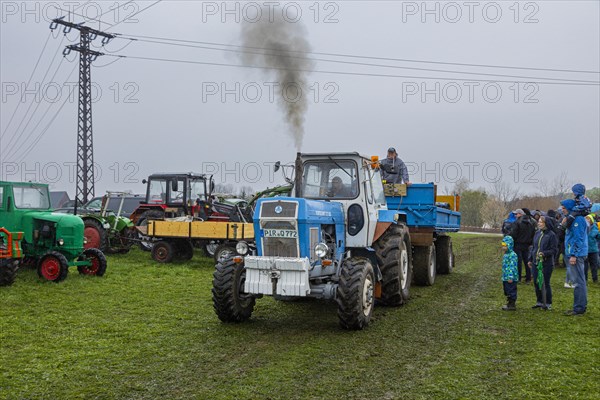 Tractor Pulling