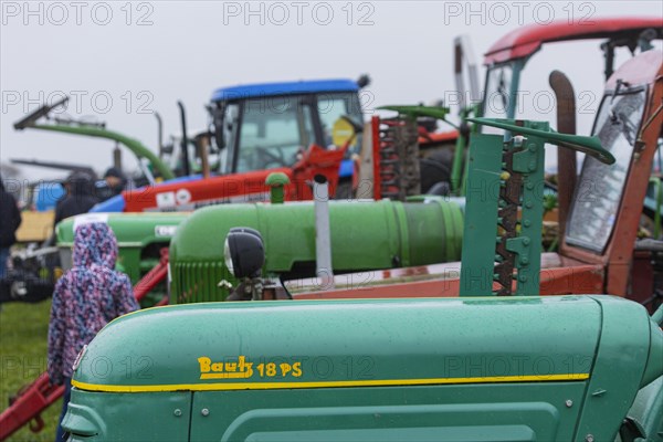 Tractor Pulling