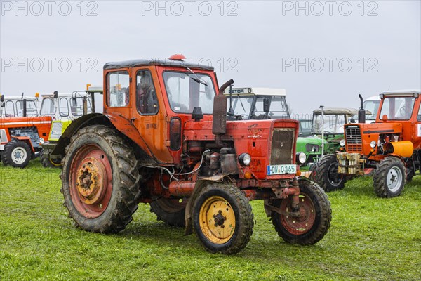 Tractor Pulling