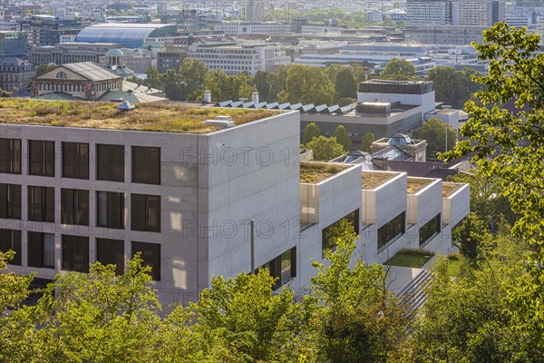 New building John Cranko School in exposed concrete