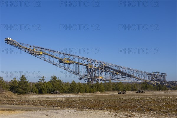 F60 conveyor bridge