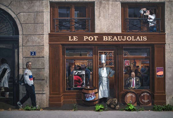 La Fresque des Lyonnais fresco depicts famous inhabitants of the city