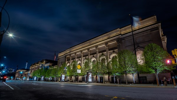 The Metropolitan Museum of Art at Night