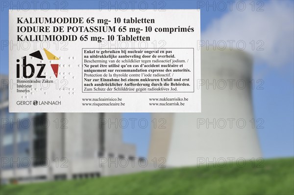 Doel nuclear power plant and iodide tablets to protect Belgian residents from radioactive fall-out in the event of an accident or leak in Belgium