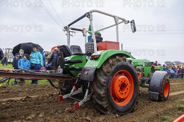 Tractor Pulling