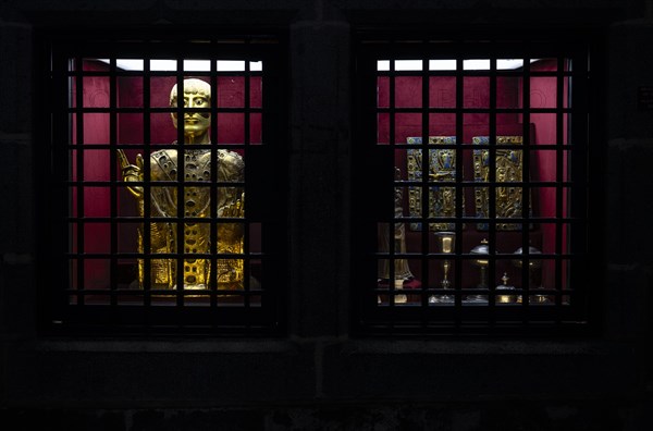 Interior view Golden bust of Saint Baudime