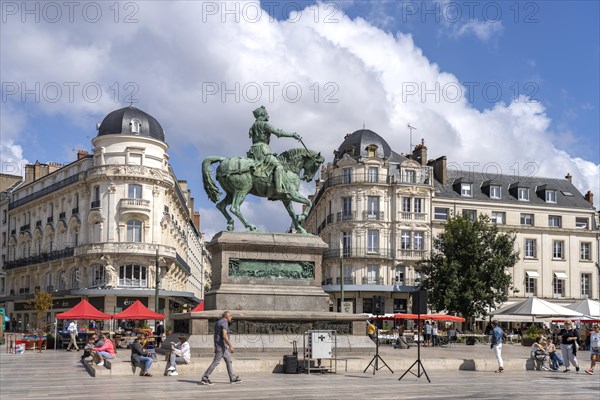 Equestrian statue of Joan of Arc in Place du Martroi