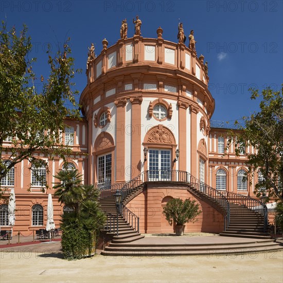 Biebrich Palace with the Rotunda from the Rhine side