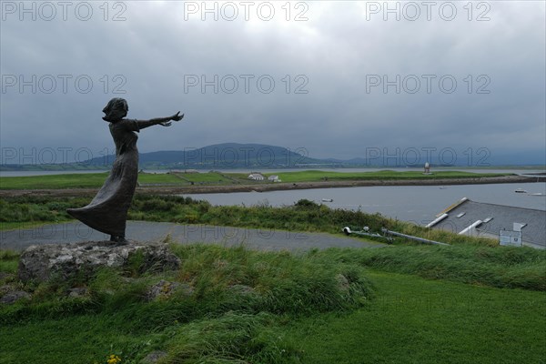 A shot of Niall Bruton's statue