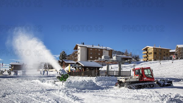 Snow cannon