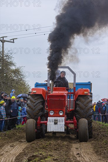 Tractor Pulling