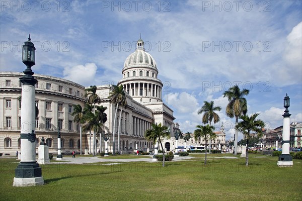 The El Capitolio