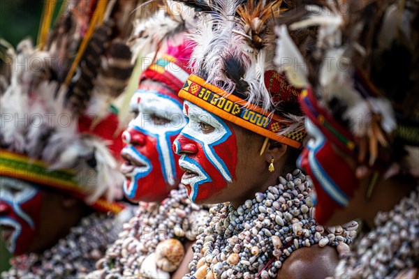 Women in the highlands at a Sing-Sing of the Melpa tribe