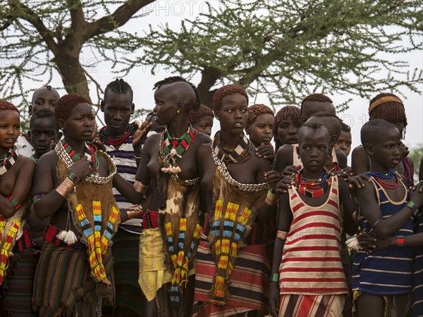 Hamar girls and boys in traditional dress