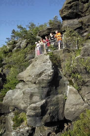 Hikers at a viewpoint on Felsengasse