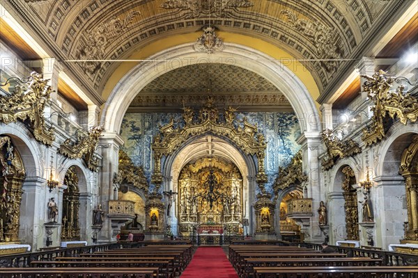 Interior of the church Igreja de Sao Francisco