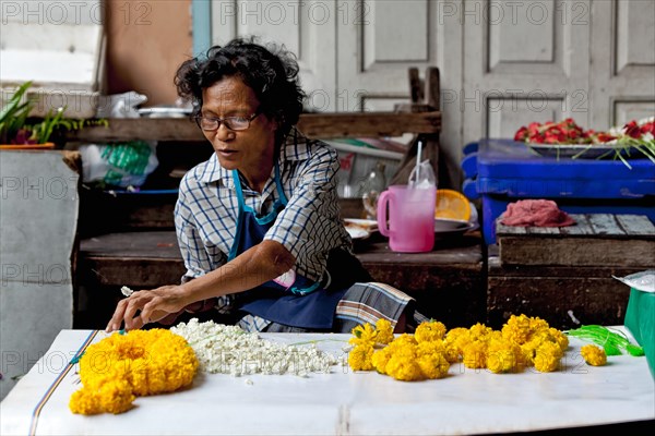 Flower arranger