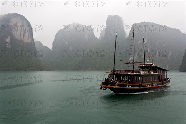 Boat in Halong Bay