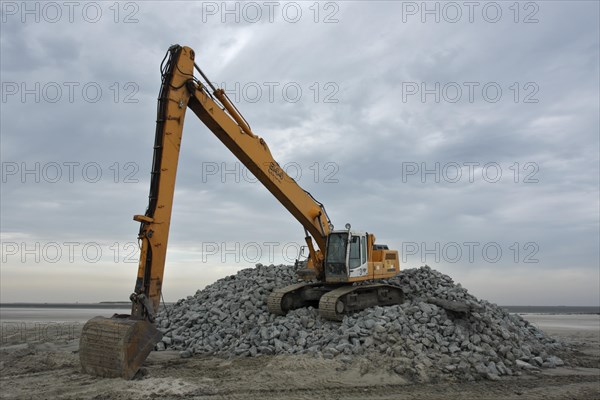 Construction measures on the uninhabited island of Minsener Oog in zone 1 in the Lower Saxony Wadden Sea National Park