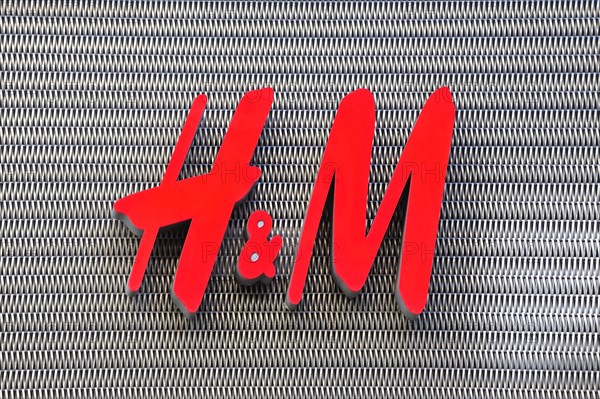 H&M logo of clothes shop