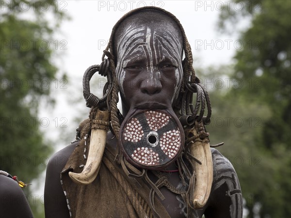 Woman with lip plate from the Mursi tribe