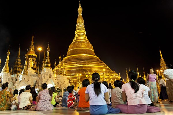 Shwedagon Pagoda