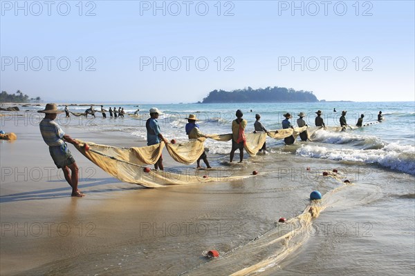 Fishermen at Ngwehsaung Beach