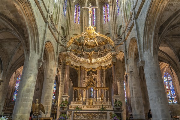 Interior of the Saint-Sauveur Basilica in Dinan