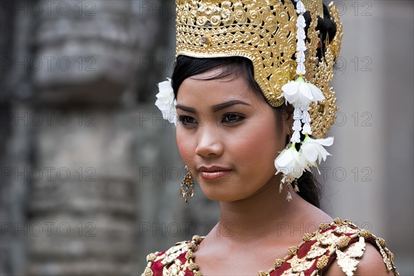 Apsara dancer