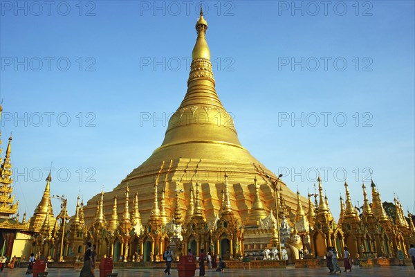 Shwedagon Pagoda in Yangon