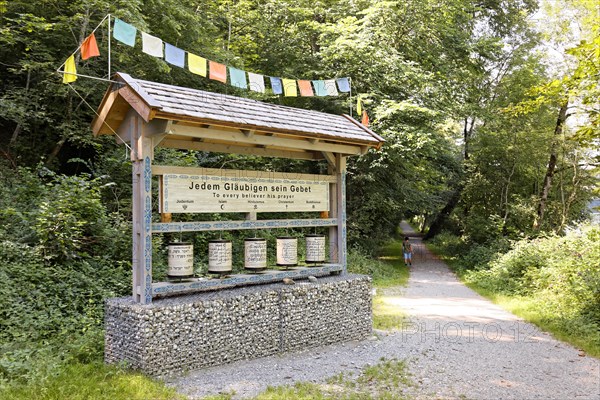 Interdenominational prayer wheels