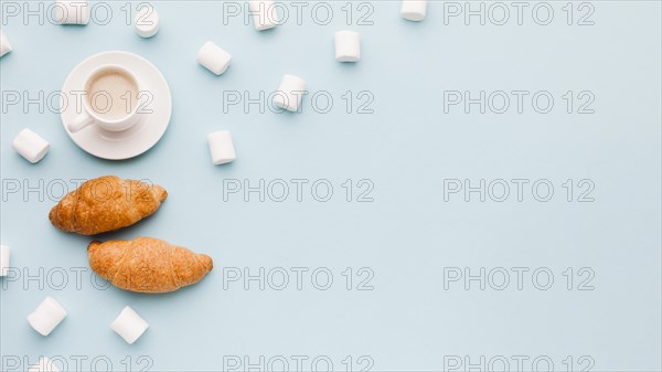 Marshmallow with croissants coffee