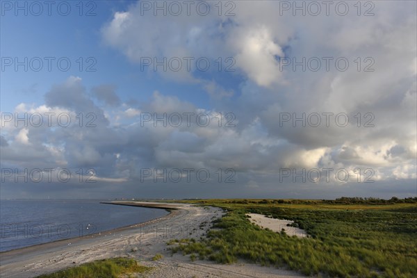 View from the radar tower of the island of Minsener Oog onto the eastern beach