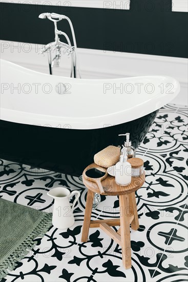 Elegant bathtub with bath elements