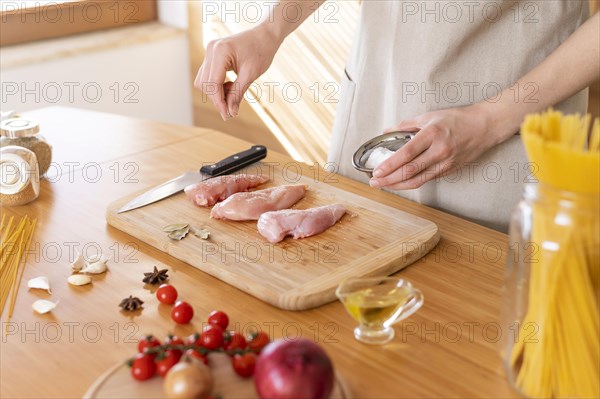 Hand salting food