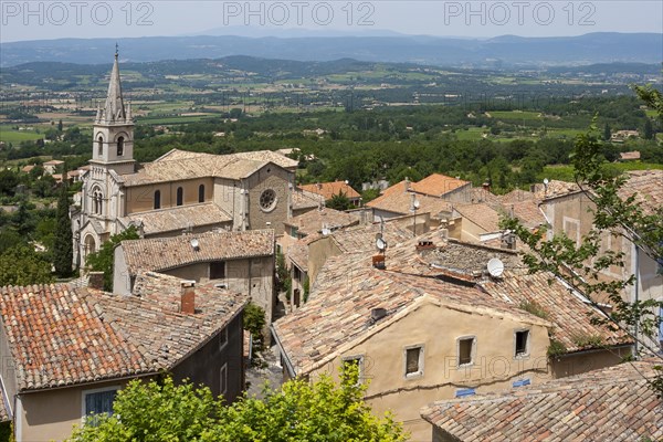 Village view with the church eglise haute