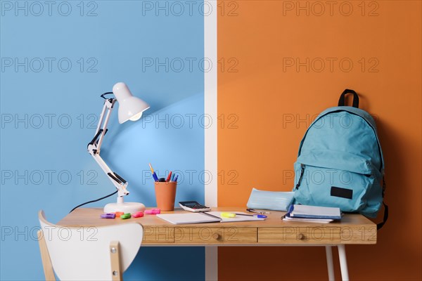 Children desk interior design_2