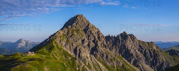 Fiderepasshuette and Hammerspitze