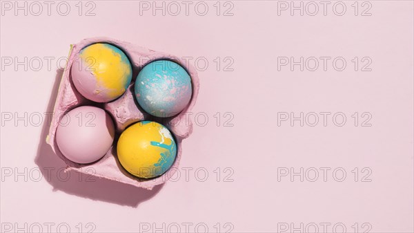 Colorful easter eggs rack table
