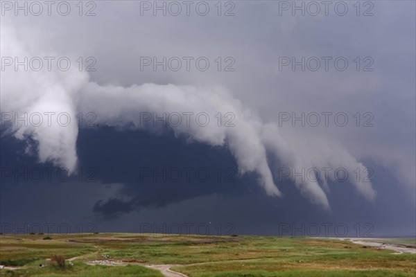 Stormy atmosphere on the island of Minsener Oog