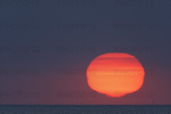 Sunrise on the island of Minsener Oog