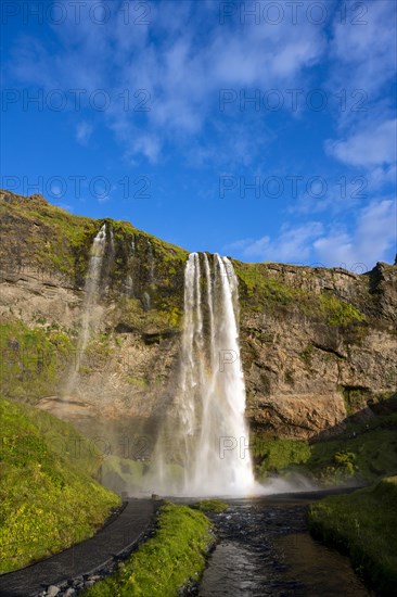 Seljalandsfoss waterfall