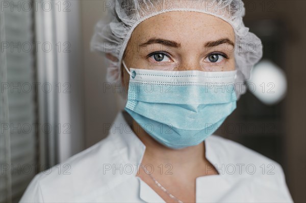 Doctor wearing face mask work