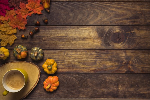 Autumn arrangement with leaves hot beverage